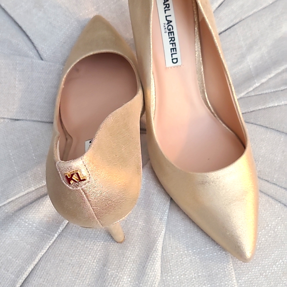 Women shoes size 7.5